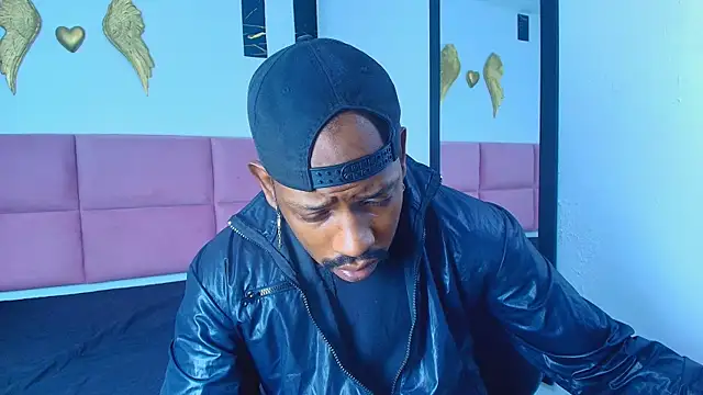 Snapshot of muller_asher chatting on October 30, 2025, 8:17 pm muller asher online show from October 30, 2025, 8:17 pm