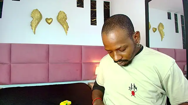 Snapshot of muller_asher chatting on October 29, 2025, 8:30 pm muller asher online show from October 29, 2025, 8:30 pm