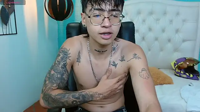 derekfly online show from September 13, 2025, 7:47 pm
