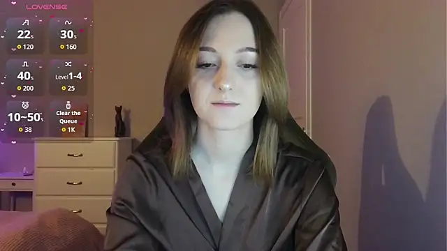 white liillyy online show from April 16, 2026, 9:39 pm