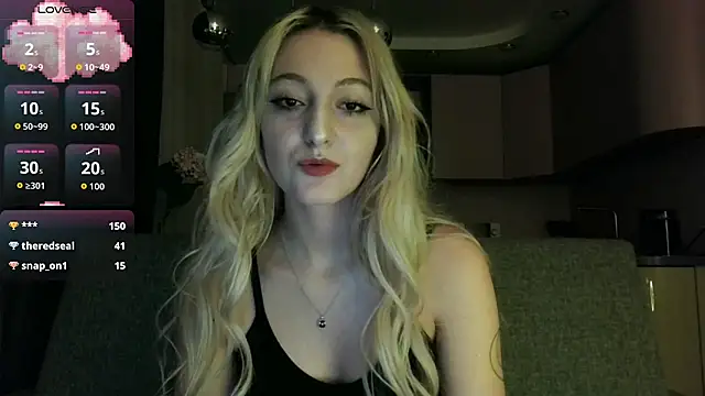 white liillyy online show from September 12, 2025, 9:58 pm
