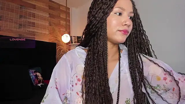 Snapshot of Emily_brown04 chatting on October 11, 2025, 12:06 pm Emily brown04 online show from October 11, 2025, 12:06 pm