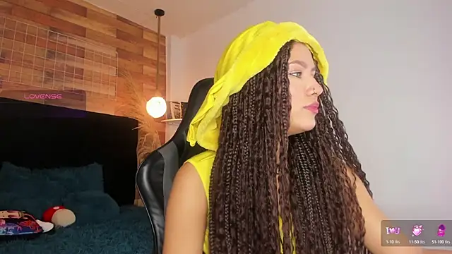 Snapshot of Emily_brown04 chatting on October 12, 2025, 1:12 pm Emily brown04 online show from October 12, 2025, 1:12 pm