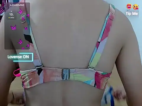 05melany online show from October 31, 2025, 1:35 am