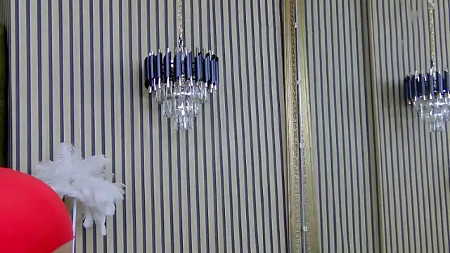 Snapshot of LunaHart chatting on October 10, 2025, 9:32 am LunaHart online show from October 10, 2025, 9:32 am