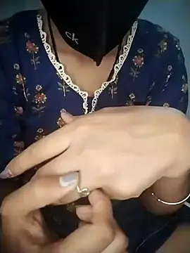 Snapshot of Sexey-Puja chatting on September 29, 2025, 9:27 am Sexey-Puja online show from September 29, 2025, 9:27 am