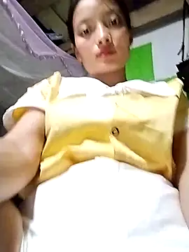 Snapshot of tdtd98 chatting on September 28, 2025, 5:03 am tdtd98 online show from September 28, 2025, 5:03 am