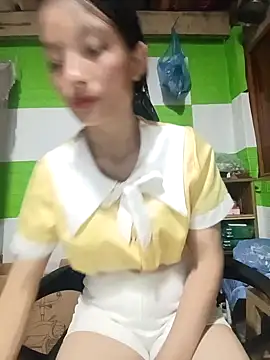 Snapshot of tdtd98 chatting on October 5, 2025, 9:44 am tdtd98 online show from October 5, 2025, 9:44 am