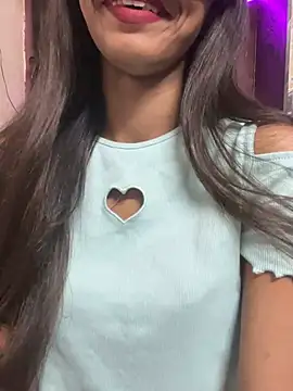 Snapshot of Desire_Zoya chatting on February 6, 2026, 5:42 pm Desire Zoya online show from February 6, 2026, 5:42 pm