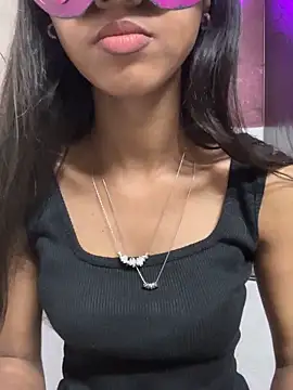 Snapshot of Desire_Zoya chatting on February 5, 2026, 4:25 pm Desire Zoya online show from February 5, 2026, 4:25 pm