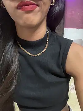 Snapshot of Desire_Zoya chatting on February 16, 2026, 7:45 pm Desire Zoya online show from February 16, 2026, 7:45 pm