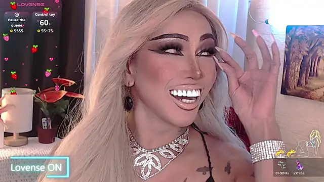 Snapshot of Your_valentina_goddess chatting on October 23, 2025, 6:17 pm Your valentina goddess online show from October 23, 2025, 6:17 pm