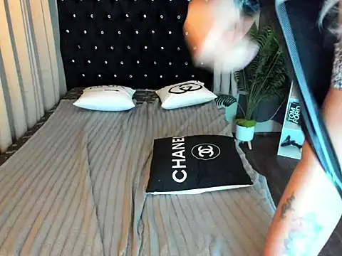 Snapshot of samantha_fox8 chatting on September 22, 2025, 10:05 pm samantha fox8 online show from September 22, 2025, 10:05 pm