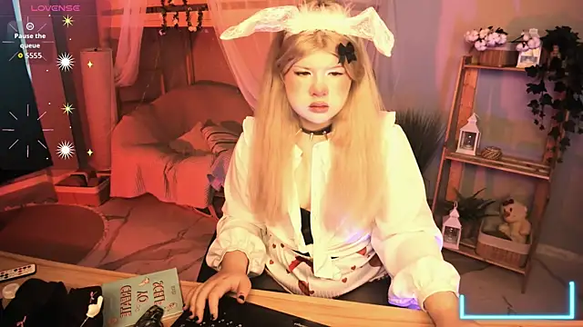 Snapshot of LilithNelson chatting on September 21, 2025, 9:36 am LilithNelson online show from September 21, 2025, 9:36 am