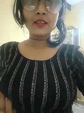 RAYI Queen 2 online show from November 20, 2025, 8:26 am