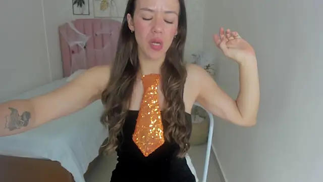 Anni cervantes online show from October 6, 2025, 3:51 am