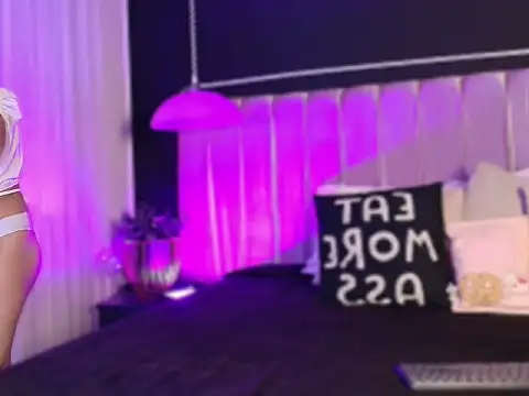 Snapshot of Dannyaa_ chatting on September 24, 2025, 12:44 pm Dannyaa  online show from September 24, 2025, 12:44 pm