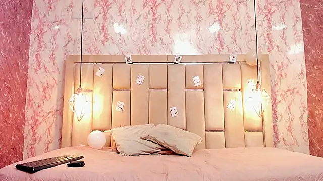 Snapshot of WILD_FIREE_ chatting on October 31, 2025, 8:49 pm WILD FIREE  online show from October 31, 2025, 8:49 pm