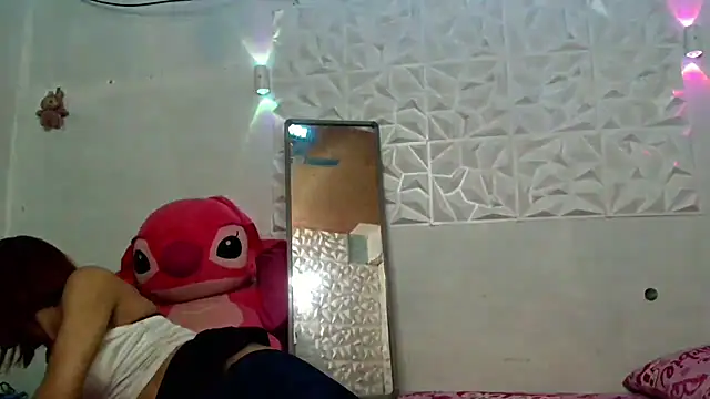 Snapshot of hugecockbabe chatting on September 13, 2025, 7:25 pm hugecockbabe online show from September 13, 2025, 7:25 pm