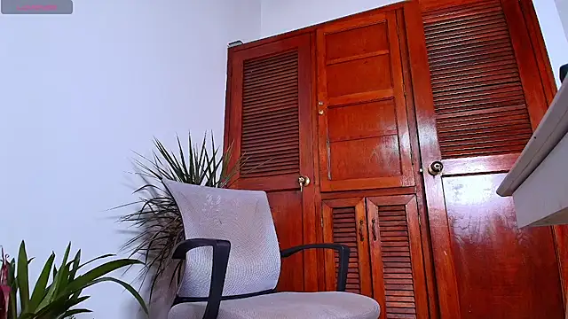 Eduar Quevedo01 online show from September 19, 2025, 1:31 am