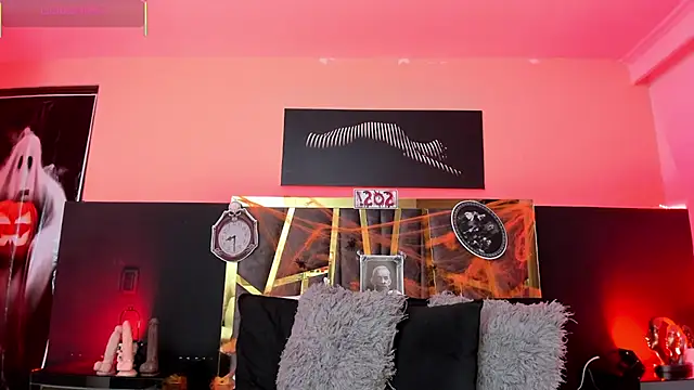 Snapshot of ScarletTorres chatting on October 21, 2025, 6:51 pm ScarletTorres online show from October 21, 2025, 6:51 pm