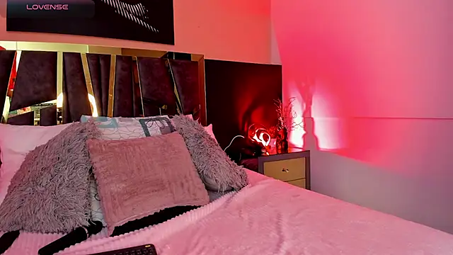 Snapshot of ScarletTorres chatting on November 4, 2025, 6:33 pm ScarletTorres online show from November 4, 2025, 6:33 pm