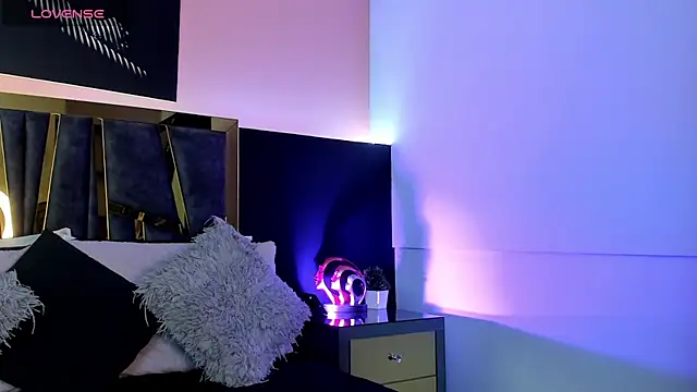 Snapshot of ScarletTorres chatting on September 17, 2025, 5:26 pm ScarletTorres online show from September 17, 2025, 5:26 pm