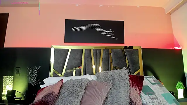 Snapshot of ScarletTorres chatting on December 19, 2025, 3:25 pm ScarletTorres online show from December 19, 2025, 3:25 pm