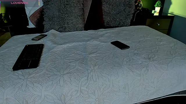 Snapshot of ScarletTorres chatting on December 14, 2025, 4:01 pm ScarletTorres online show from December 14, 2025, 4:01 pm