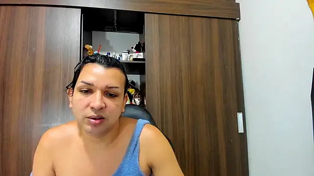 Snapshot of miss_bigcockts chatting on October 3, 2025, 6:59 am miss bigcockts online show from October 3, 2025, 6:59 am