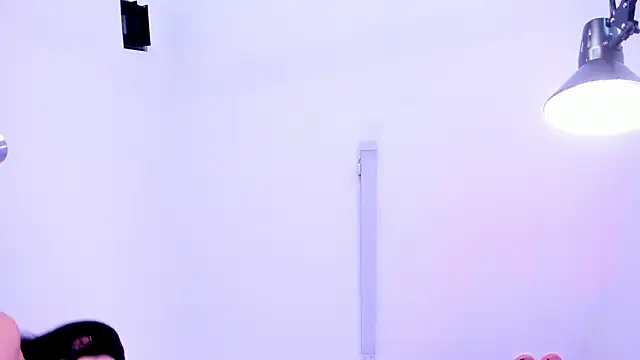 kitty blueee online show from September 27, 2025, 8:59 pm