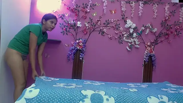 Snapshot of skinnybarbie022 chatting on September 27, 2025, 1:34 am skinnybarbie022 online show from September 27, 2025, 1:34 am