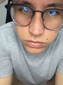 Kurtxxx22 online show from November 20, 2025, 4:46 am