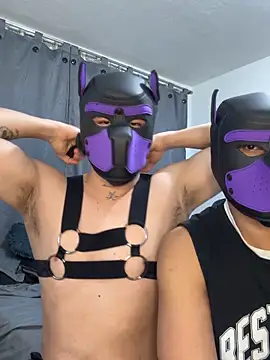 Kurtxxx22 online show from May 17, 2026, 4:56 am