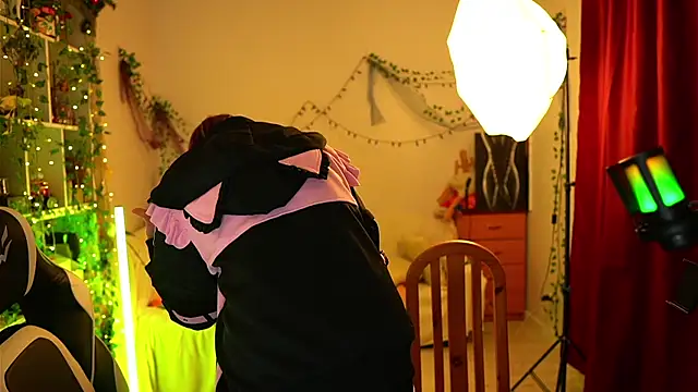 Sova173 online show from September 17, 2025, 6:21 pm