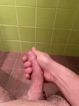 Pollon1994 online show from December 16, 2025, 2:32 pm