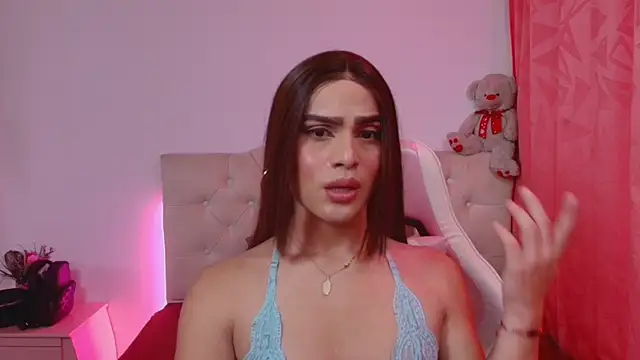 lailahdark online show from October 7, 2025, 4:02 am