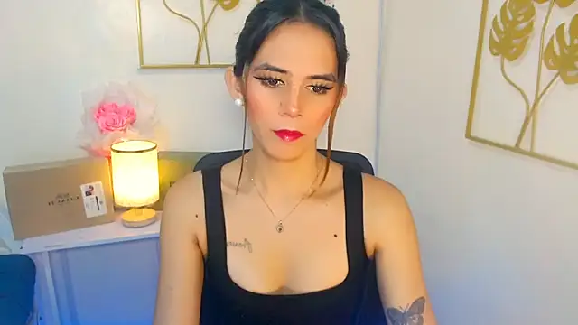 Snapshot of xPrecuioseChesca chatting on October 10, 2025, 12:55 am xPrecuioseChesca online show from October 10, 2025, 12:55 am