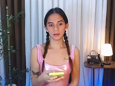 Snapshot of xPrecuioseChesca chatting on November 5, 2025, 1:52 am xPrecuioseChesca online show from November 5, 2025, 1:52 am