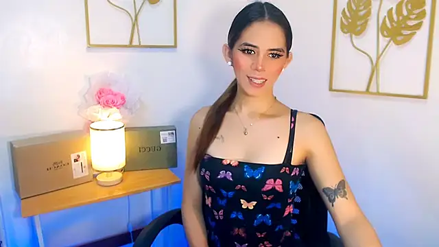 Snapshot of xPrecuioseChesca chatting on September 25, 2025, 1:44 am xPrecuioseChesca online show from September 25, 2025, 1:44 am