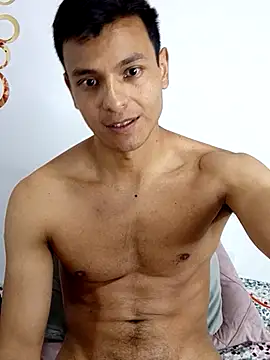 Snapshot of Valois2025 chatting on November 11, 2025, 5:46 am Valois2025 online show from November 11, 2025, 5:46 am