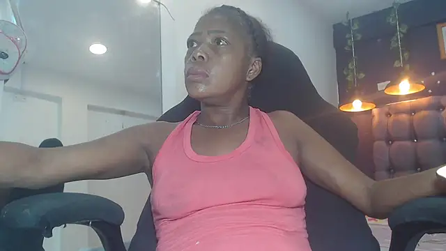 Snapshot of JackyHotBlack chatting on October 4, 2025, 4:41 pm JackyHotBlack online show from October 4, 2025, 4:41 pm