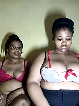 Snapshot of Prettyboobiesx chatting on October 14, 2025, 7:47 pm Prettyboobiesx online show from October 14, 2025, 7:47 pm