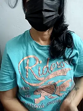 Snapshot of ammala_honey chatting on October 5, 2025, 9:22 am ammala honey online show from October 5, 2025, 9:22 am