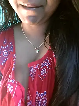 yoursexy rumi online show from April 14, 2026, 3:44 am