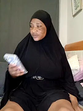 Sweetbxxx24 online show from March 15, 2026, 10:50 pm