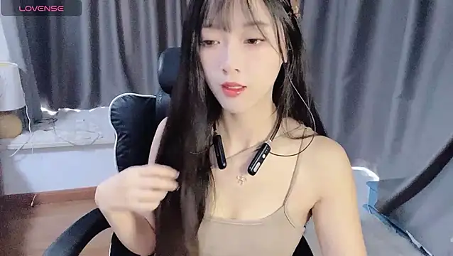 Cicicici-cc online show from September 18, 2025, 1:08 am