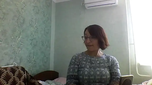 Snapshot of Moon_Janis chatting on September 24, 2025, 12:22 pm Moon Janis online show from September 24, 2025, 12:22 pm