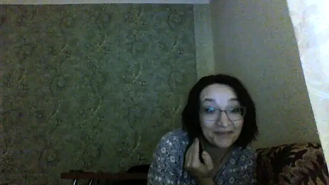Snapshot of Moon_Janis chatting on November 4, 2025, 7:28 pm Moon Janis online show from November 4, 2025, 7:28 pm