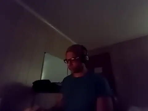 Snapshot of NaturalBeautyQueen chatting on September 24, 2025, 11:17 am NaturalBeautyQueen online show from September 24, 2025, 11:17 am